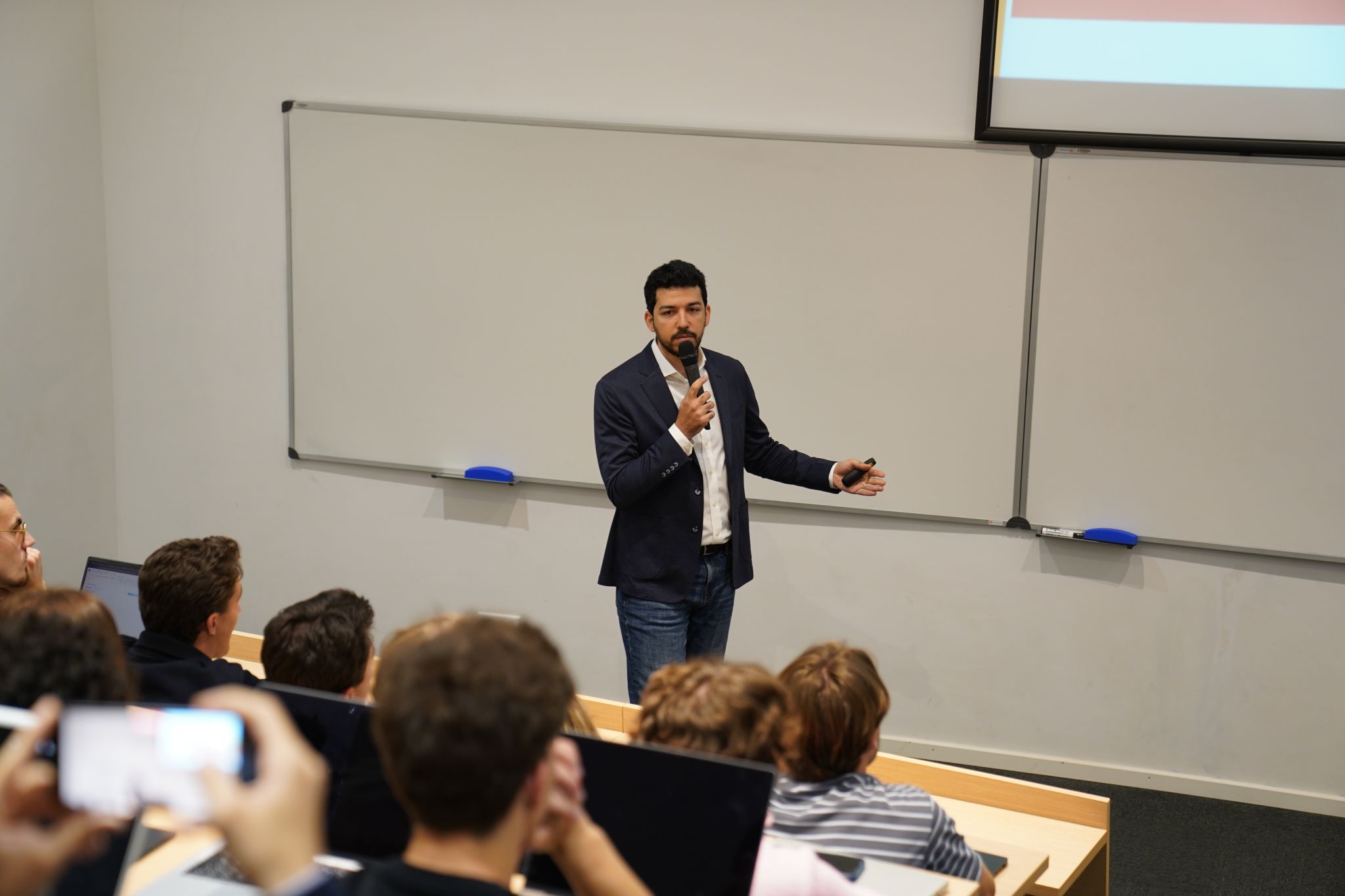 Ataa Soulami pendant une masterclass